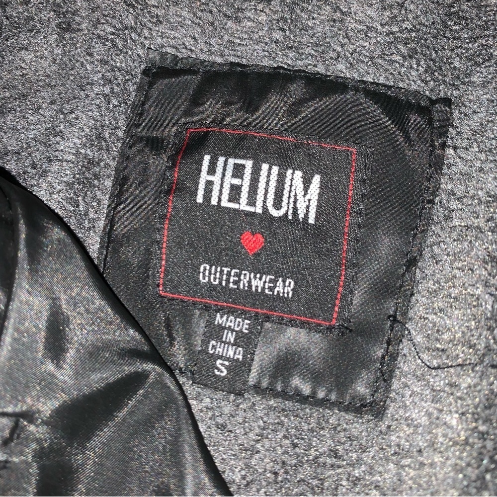 Helium jacket - Picture 2 of 2